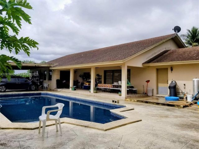 Продажа дома по адресу 36995 SW 209th Ave - фото 7461188