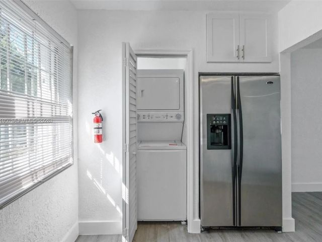 Дом в аренду по адресу 2410 NW 159th Ter - фото 7479443