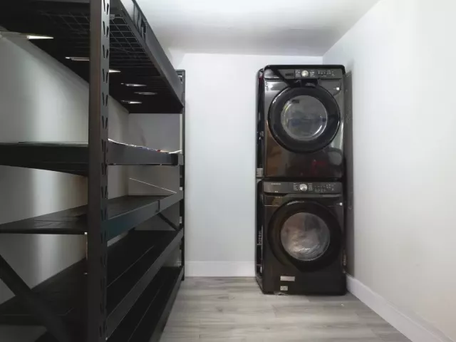 Продажа дома по адресу 2515 NE 207th Street - фото 9380380