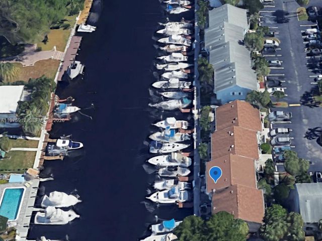 Дом в аренду по адресу 2533 NE 15th St - фото 7478312