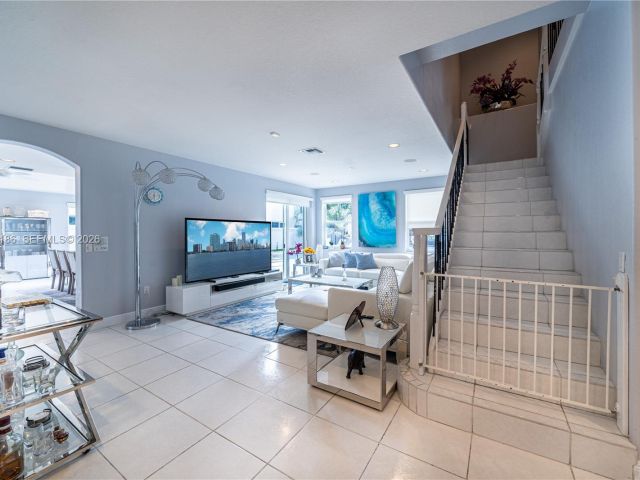 Дом в аренду по адресу 1547 Mariner Way 0 - фото 7474311