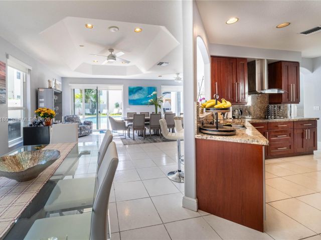 Дом в аренду по адресу 1547 Mariner Way 0 - фото 7474320