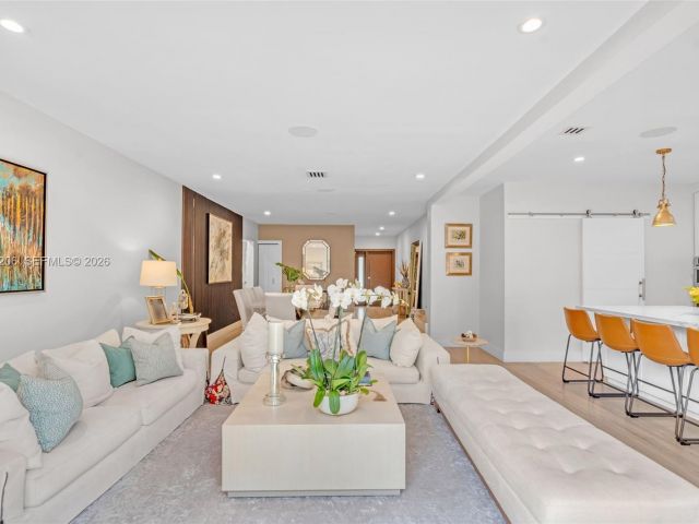 Продажа дома по адресу 6235 Alton Rd - фото 7468378