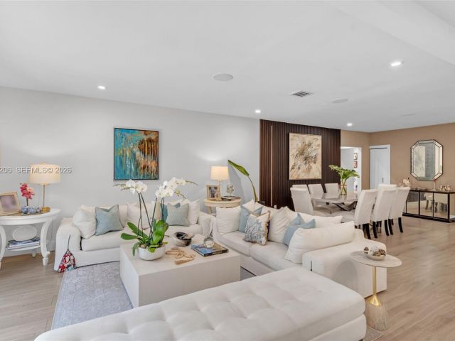 Продажа дома по адресу 6235 Alton Rd - фото 7468385