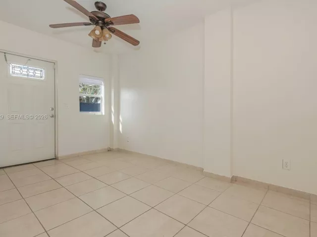 Продажа дома по адресу 5790 SW 148th Pl - фото 7585837