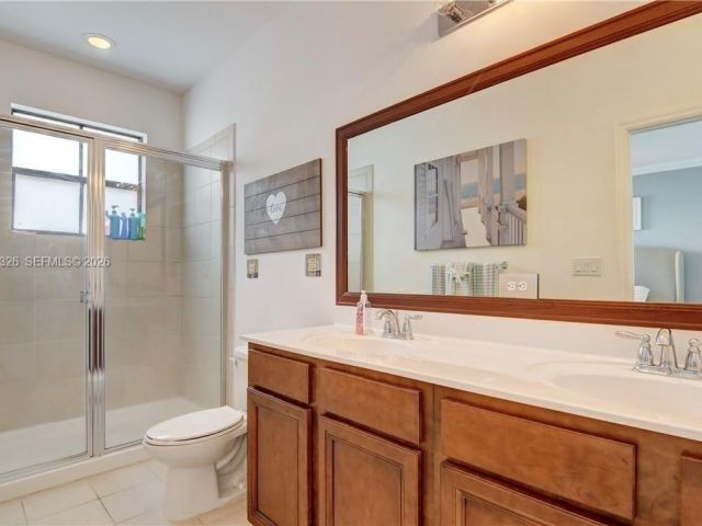 Продажа дома по адресу 1071 NW 33rd Ct - фото 7524377