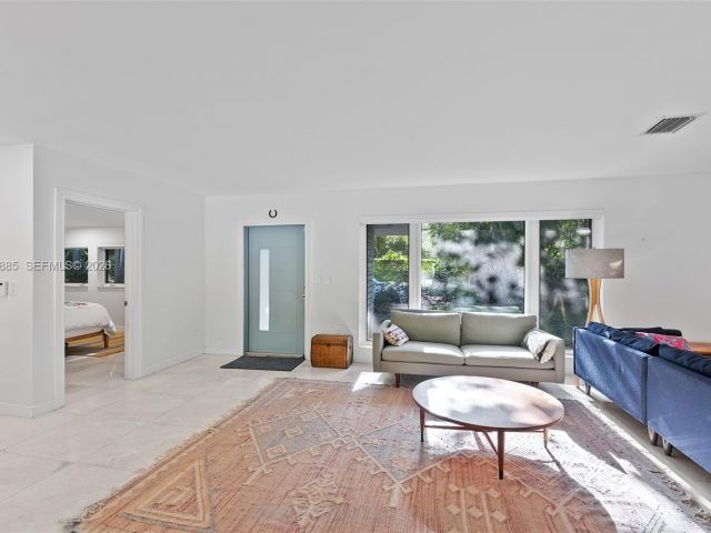 Продажа дома по адресу 4510 Ingraham Hwy - фото 7471333