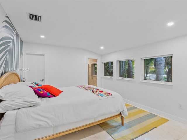 Продажа дома по адресу 4510 Ingraham Hwy - фото 7471350