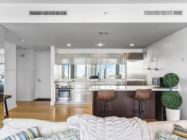 Продажа квартиры #1107 - фото 7488405