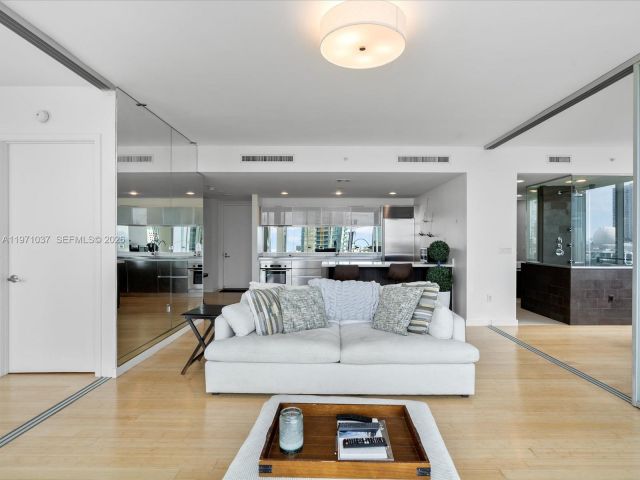 Продажа квартиры #1107 - фото 7488409