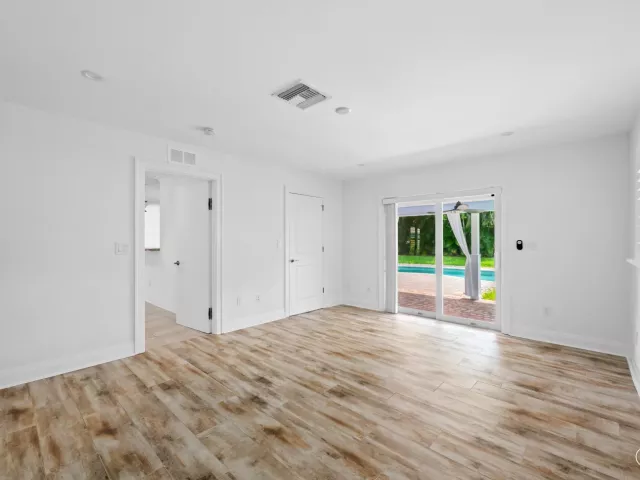 Продажа дома по адресу 3244 NW 25th Way - фото 9269059