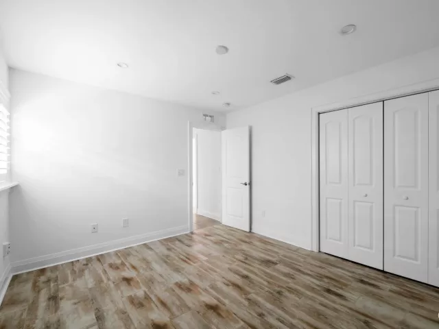Продажа дома по адресу 3244 NW 25th Way - фото 9269063