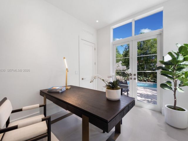 Продажа дома по адресу 505 Zamora Ave - фото 7524607