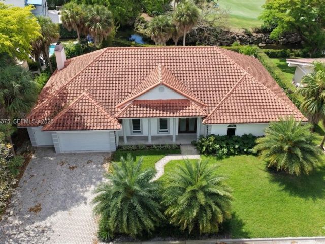 Дом в аренду по адресу 4934 NW 94th Doral Pl - фото 7533197