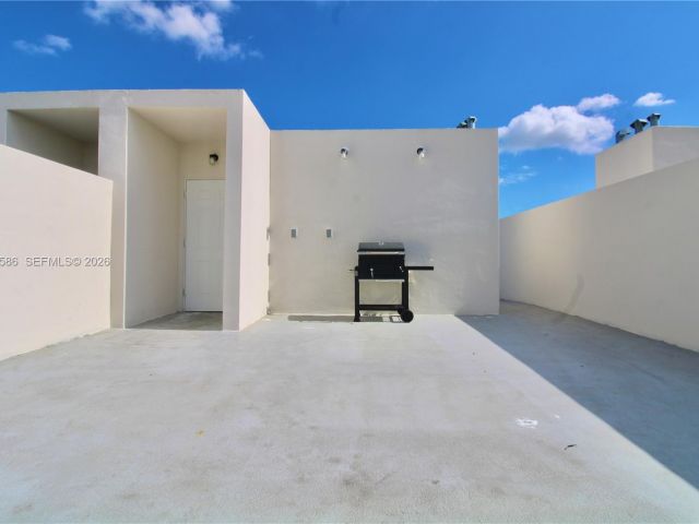 Дом в аренду по адресу 25875 SW 145th Ave - фото 7461067