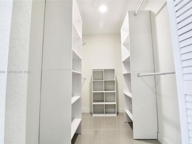 Дом в аренду по адресу 25875 SW 145th Ave - фото 7461079