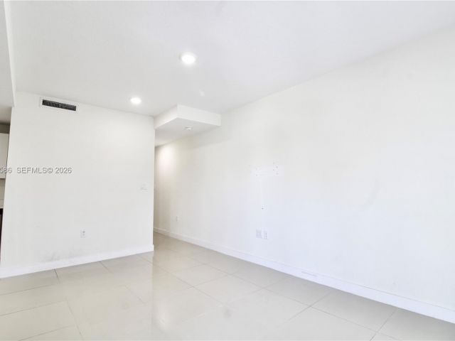 Дом в аренду по адресу 25875 SW 145th Ave - фото 7461080