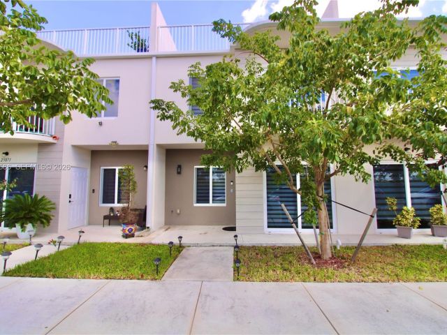 Дом в аренду по адресу 25875 SW 145th Ave - фото 7461086