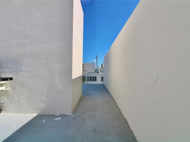 Дом в аренду по адресу 25875 SW 145th Ave - фото 7461094