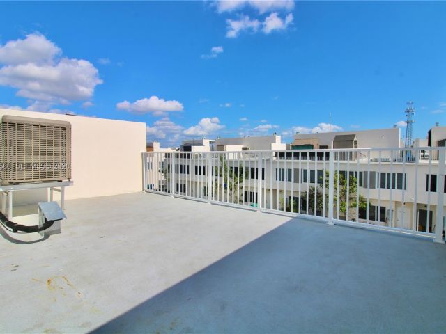 Дом в аренду по адресу 25875 SW 145th Ave - фото 7461098