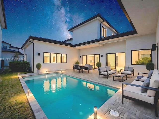 Дом в аренду по адресу 5718 Ashwood Cir W 5718 - фото 7528669