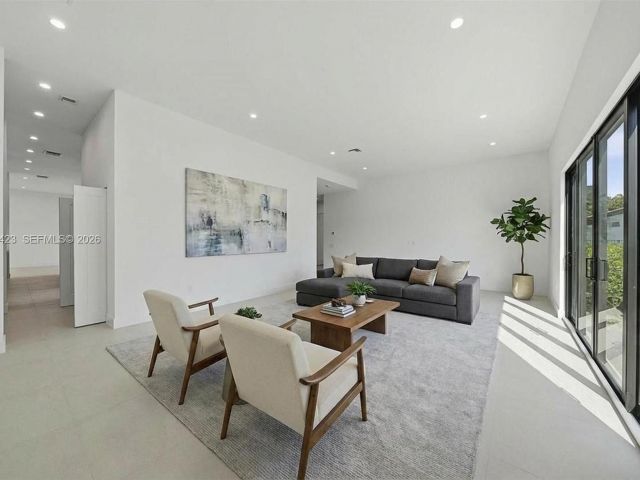 Дом в аренду по адресу 5718 Ashwood Cir W 5718 - фото 7528673