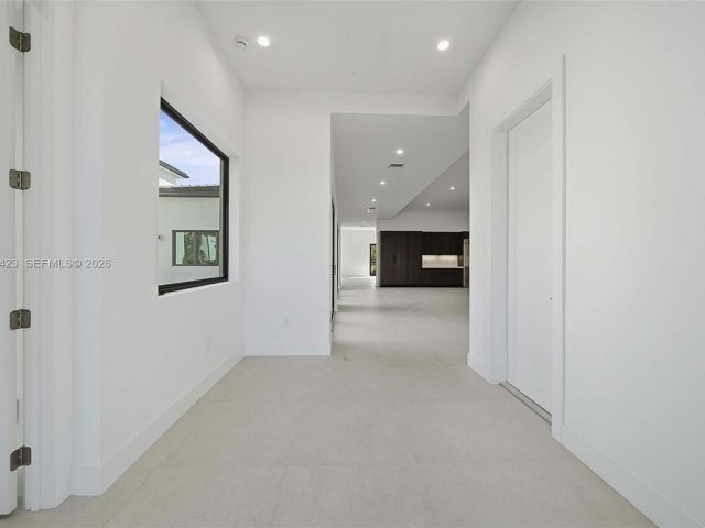 Дом в аренду по адресу 5718 Ashwood Cir W 5718 - фото 7528682