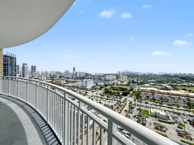 Квартира в аренду номер2207E - фото 9101921