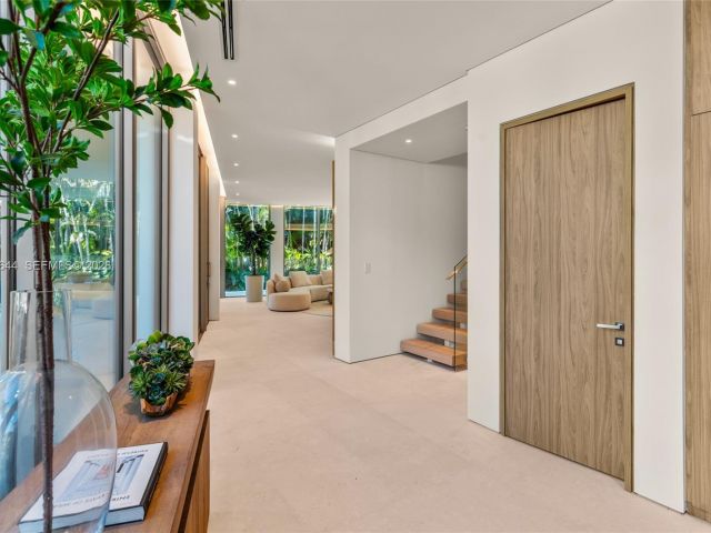 Продажа дома по адресу 1616 Onaway Dr - фото 7514969