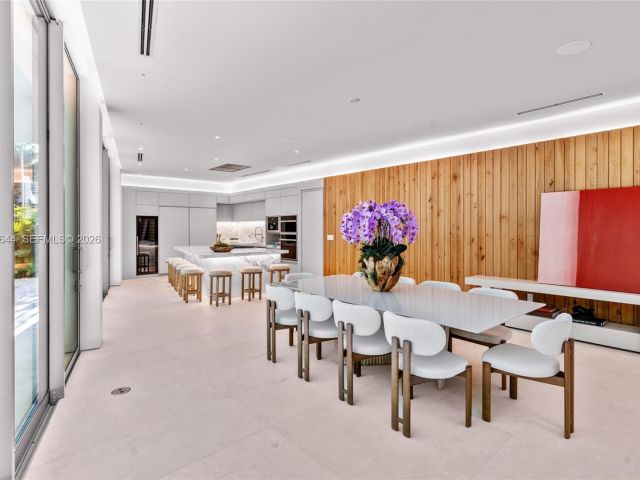 Продажа дома по адресу 1616 Onaway Dr - фото 7514978