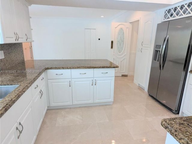 Дом в аренду по адресу 5920 Maynada St 5920 - фото 7471314