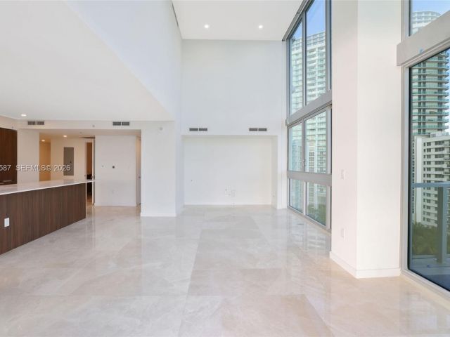 Квартира в аренду номерN-0516 - фото 7508093