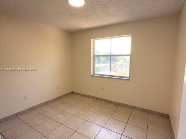 Дом в аренду по адресу 451 NE 136th St III314 - фото 7475230