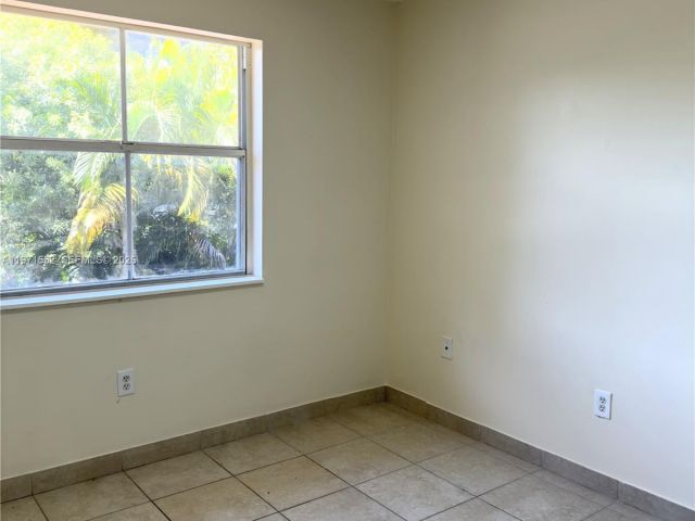 Дом в аренду по адресу 451 NE 136th St III314 - фото 7475233