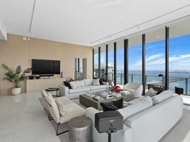 Квартира в аренду номерPH5001 - фото 7494523