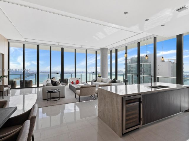 Квартира в аренду номерPH5001 - фото 7494529