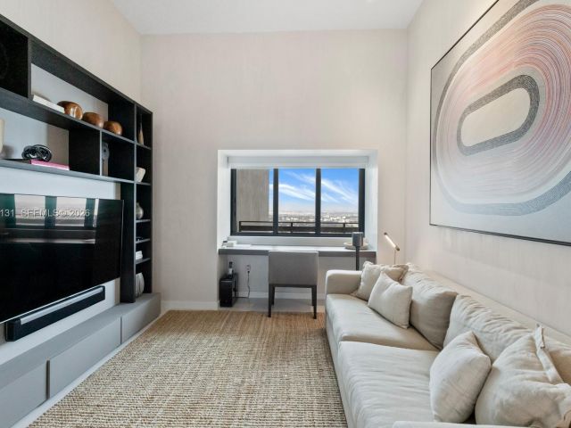 Квартира в аренду номерPH5001 - фото 7494531