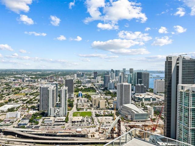 Квартира в аренду номерPH 5402 - фото 7488075