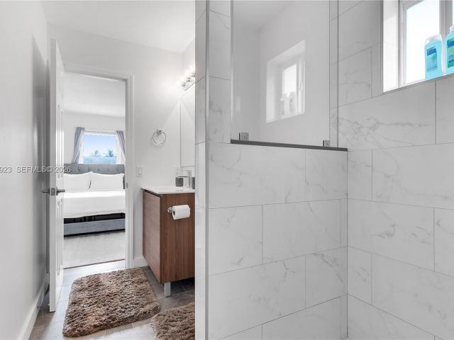 Продажа дома по адресу 617 NW 30th Ct - фото 7451586