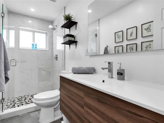 Продажа дома по адресу 617 NW 30th Ct - фото 7451588