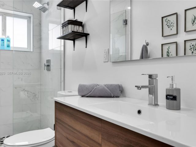 Продажа дома по адресу 617 NW 30th Ct - фото 7451589