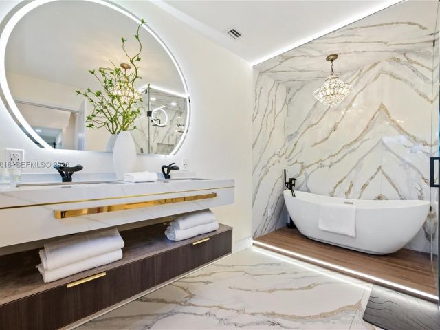 Продажа дома по адресу 5135 Alton Rd - фото 7469100