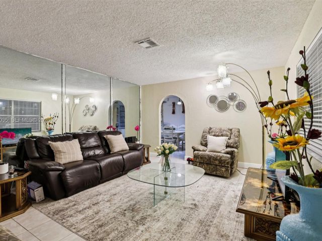 Продажа дома по адресу 3398 NW 212th St - фото 7535087