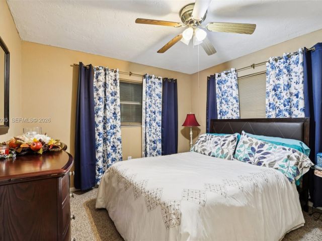 Продажа дома по адресу 3398 NW 212th St - фото 7535097