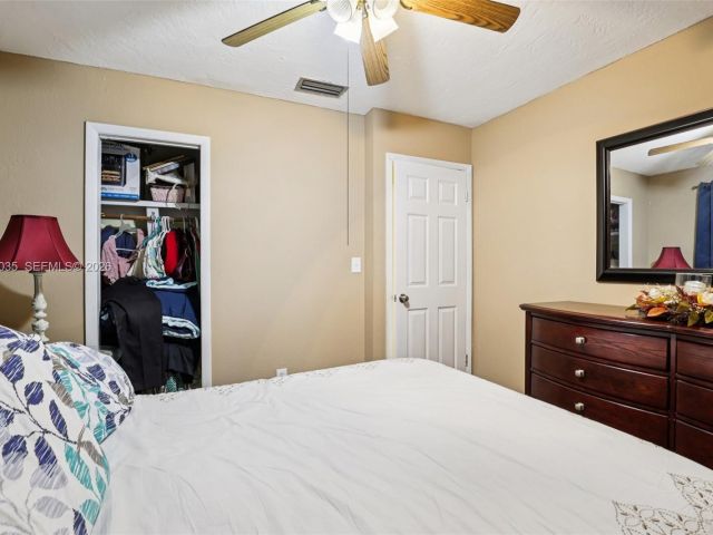 Продажа дома по адресу 3398 NW 212th St - фото 7535098