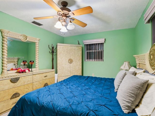 Продажа дома по адресу 3398 NW 212th St - фото 7535100