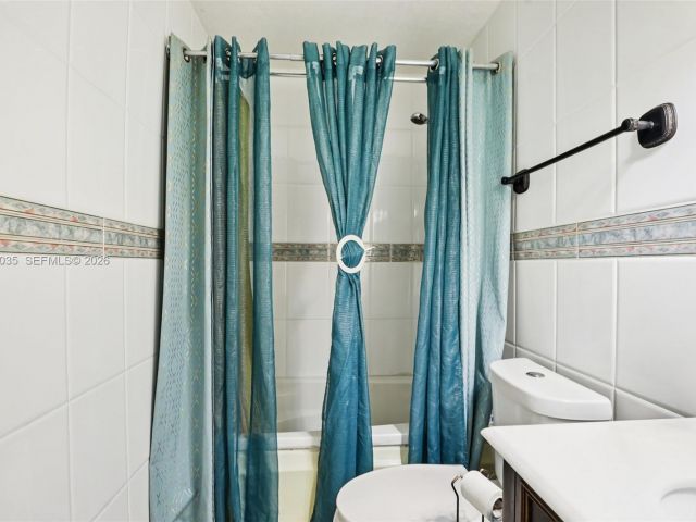 Продажа дома по адресу 3398 NW 212th St - фото 7535103