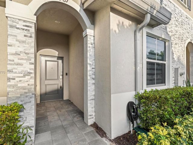 Дом в аренду по адресу 1467 SE 26th Rd 0 - фото 7461026