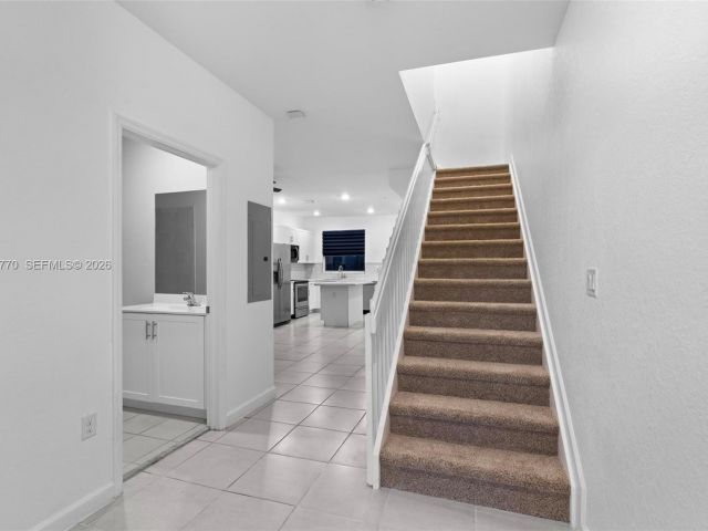 Дом в аренду по адресу 1467 SE 26th Rd 0 - фото 7461027