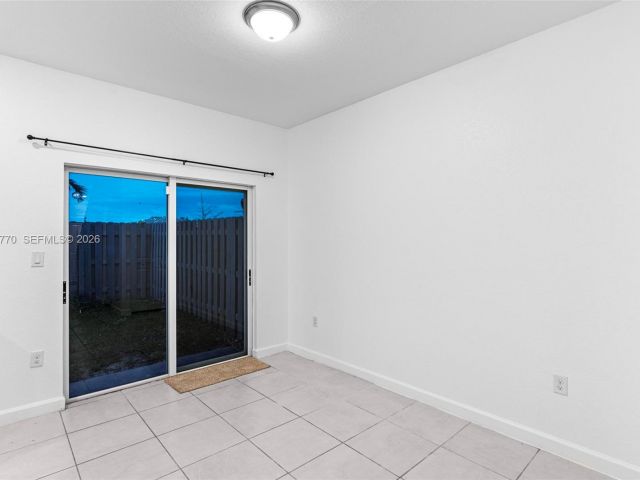 Дом в аренду по адресу 1467 SE 26th Rd 0 - фото 7461031